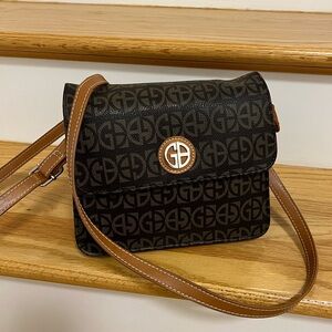 Multi compartment Cross Body Purse